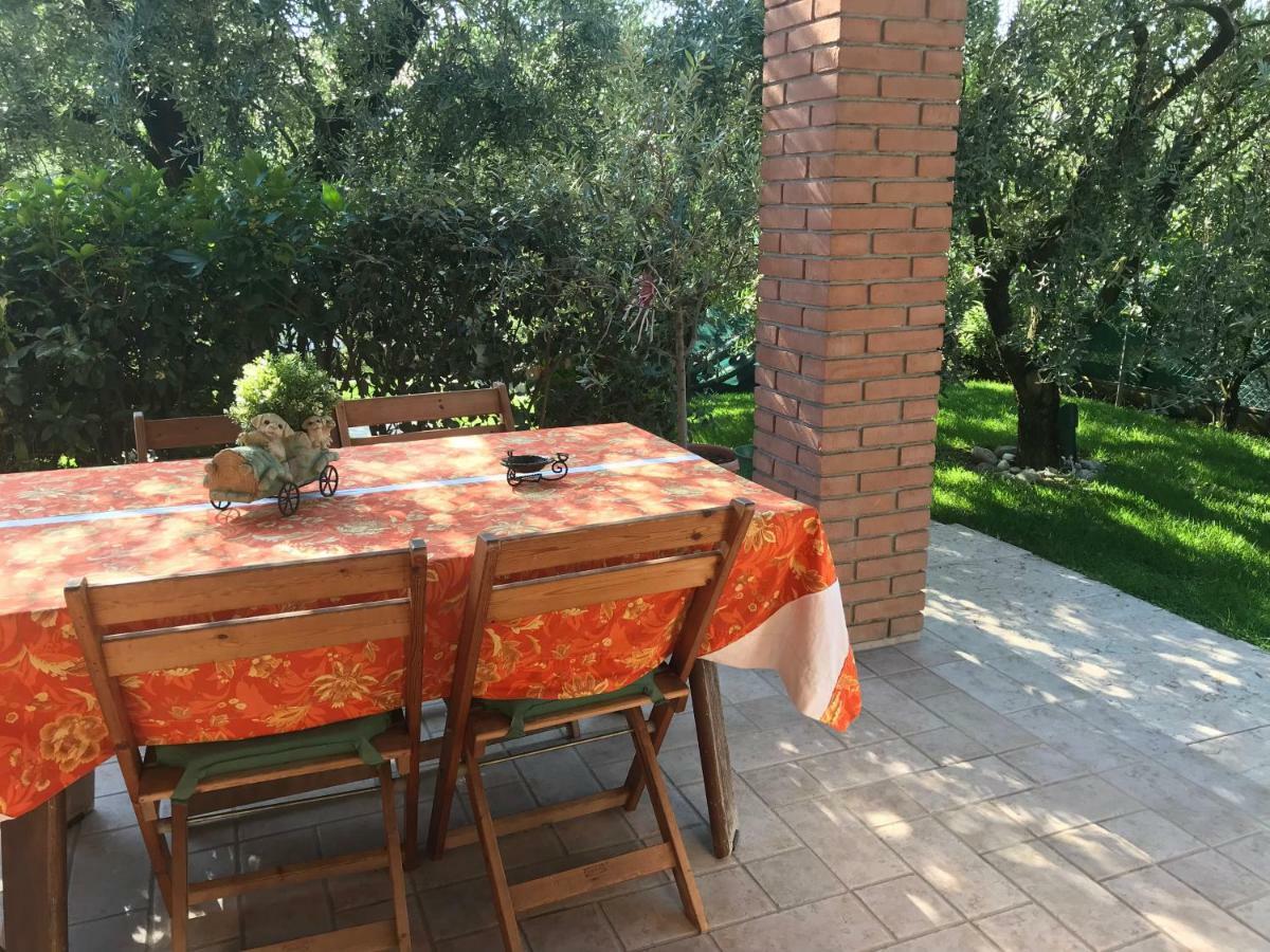 Appartamento Nonna Maria Garda Lake Паденге-суль-Гарда Экстерьер фото